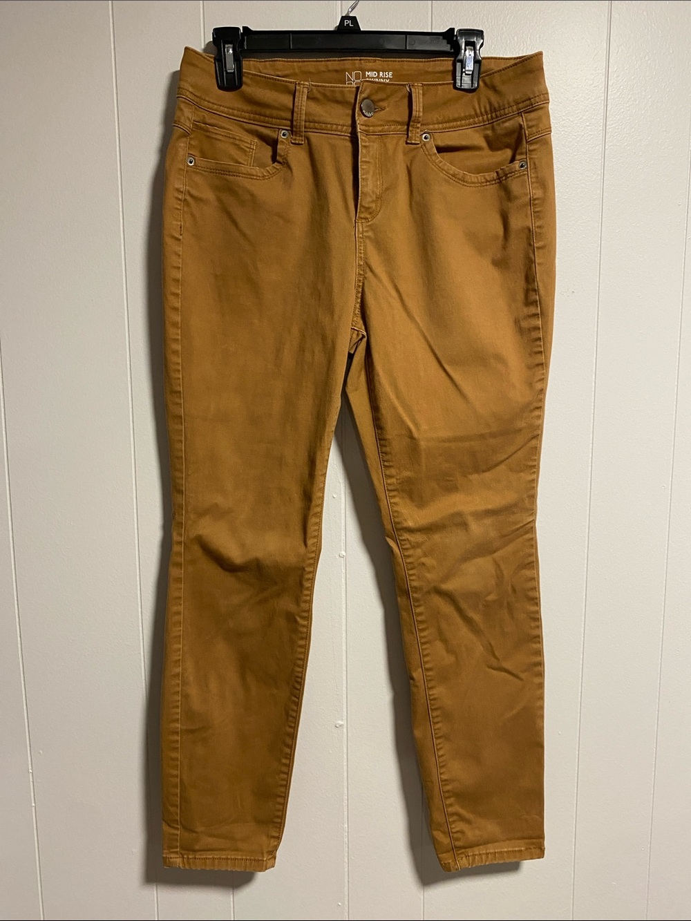 NOBO Skinny Jeans in Camel Brown